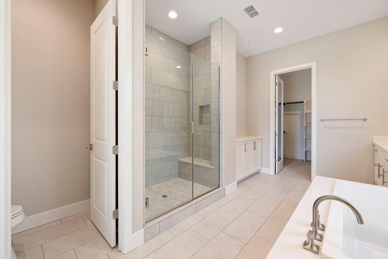 Detail Gallery Image 24 of 29 For 2932 Carrousel, Lodi,  CA 95242 - 3 Beds | 2/1 Baths