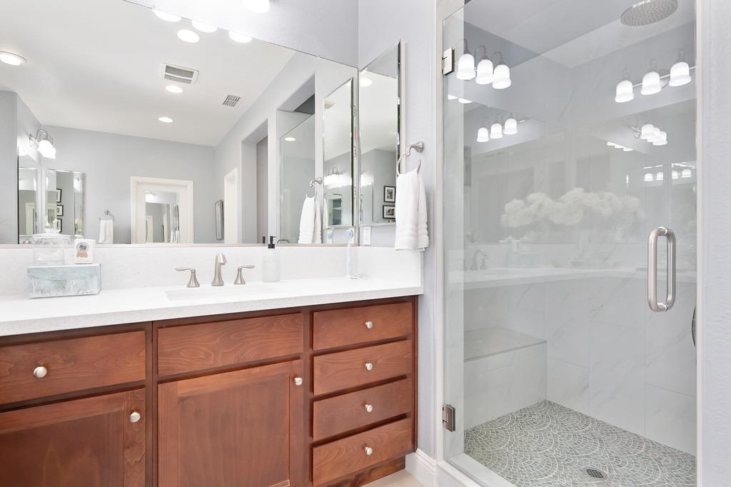 Detail Gallery Image 28 of 44 For 2425 Rockrose Cir, Roseville,  CA 95747 - 4 Beds | 3 Baths