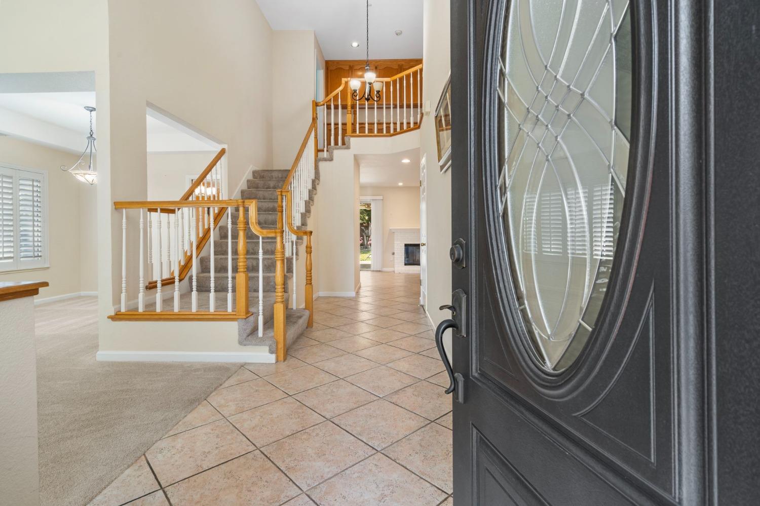Detail Gallery Image 5 of 45 For 775 Vivian Dr, Livermore,  CA 94550 - 4 Beds | 3 Baths
