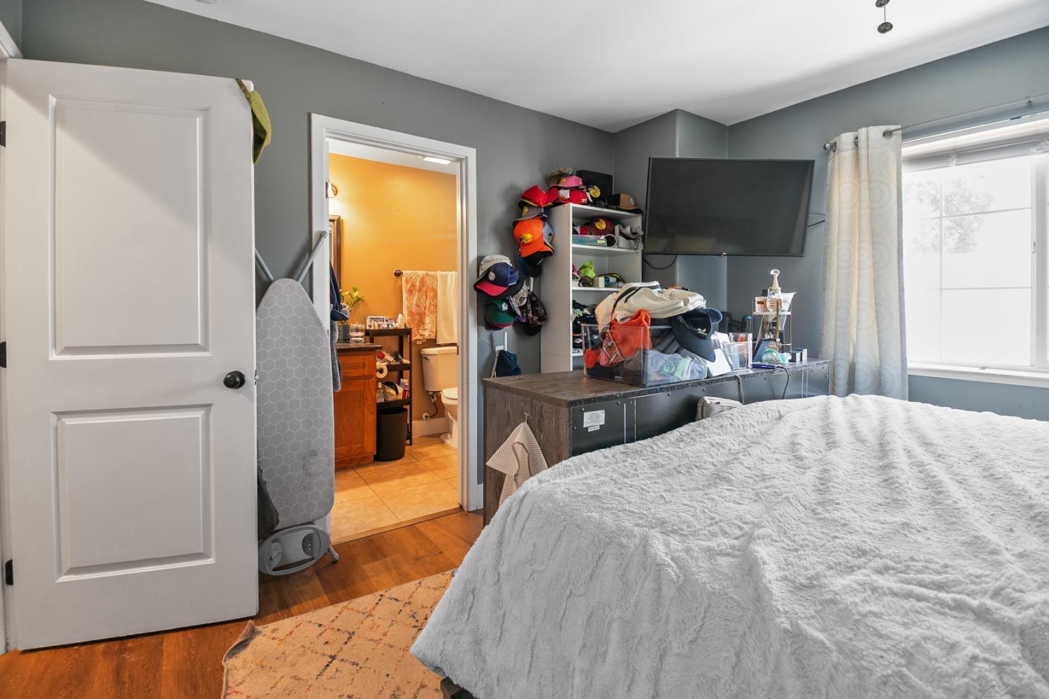 Detail Gallery Image 20 of 30 For 3879 8th Ave, Sacramento,  CA 95817 - 3 Beds | 2/1 Baths