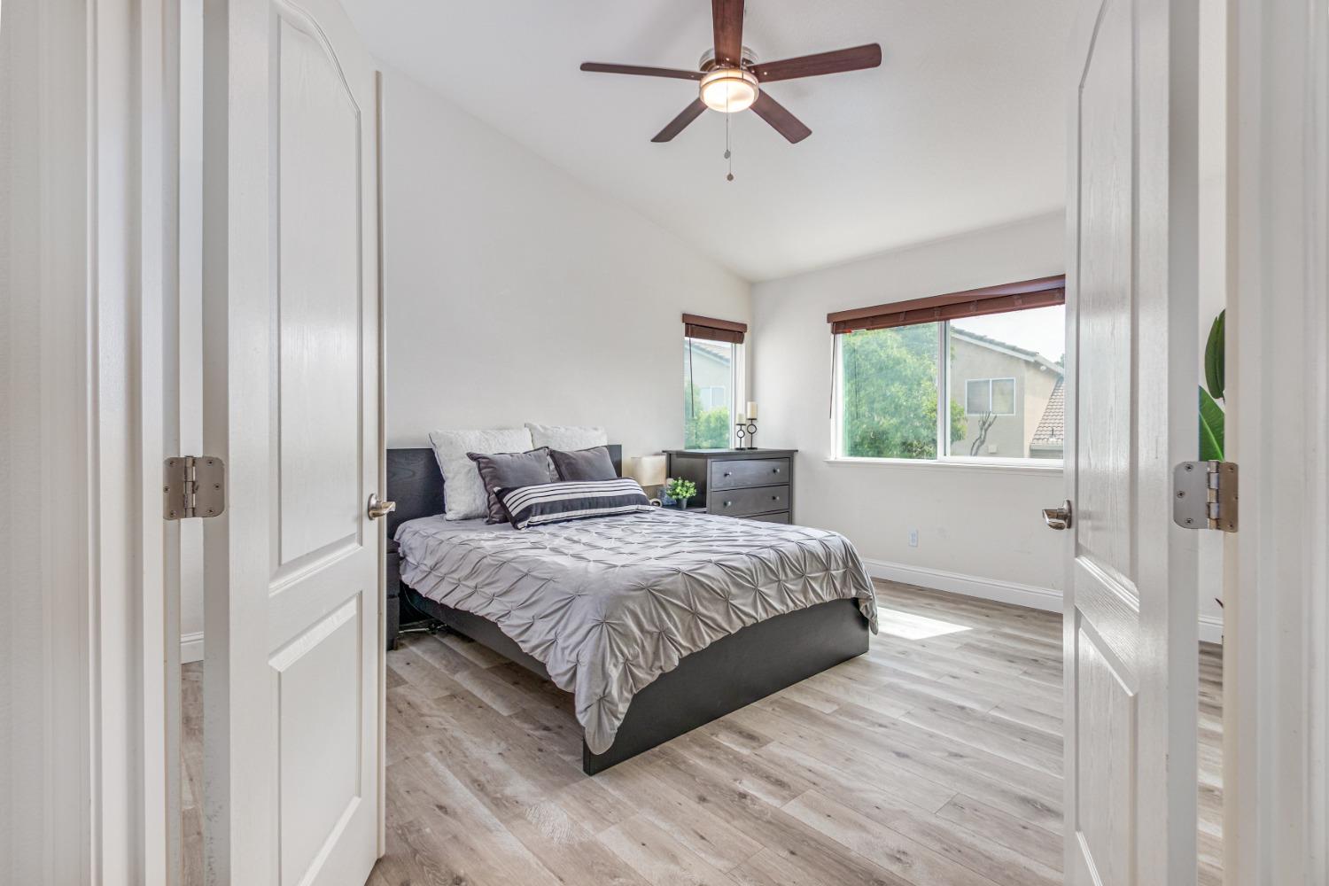 Detail Gallery Image 20 of 33 For 9090 Piazza Ct, Elk Grove,  CA 95624 - 4 Beds | 2/1 Baths