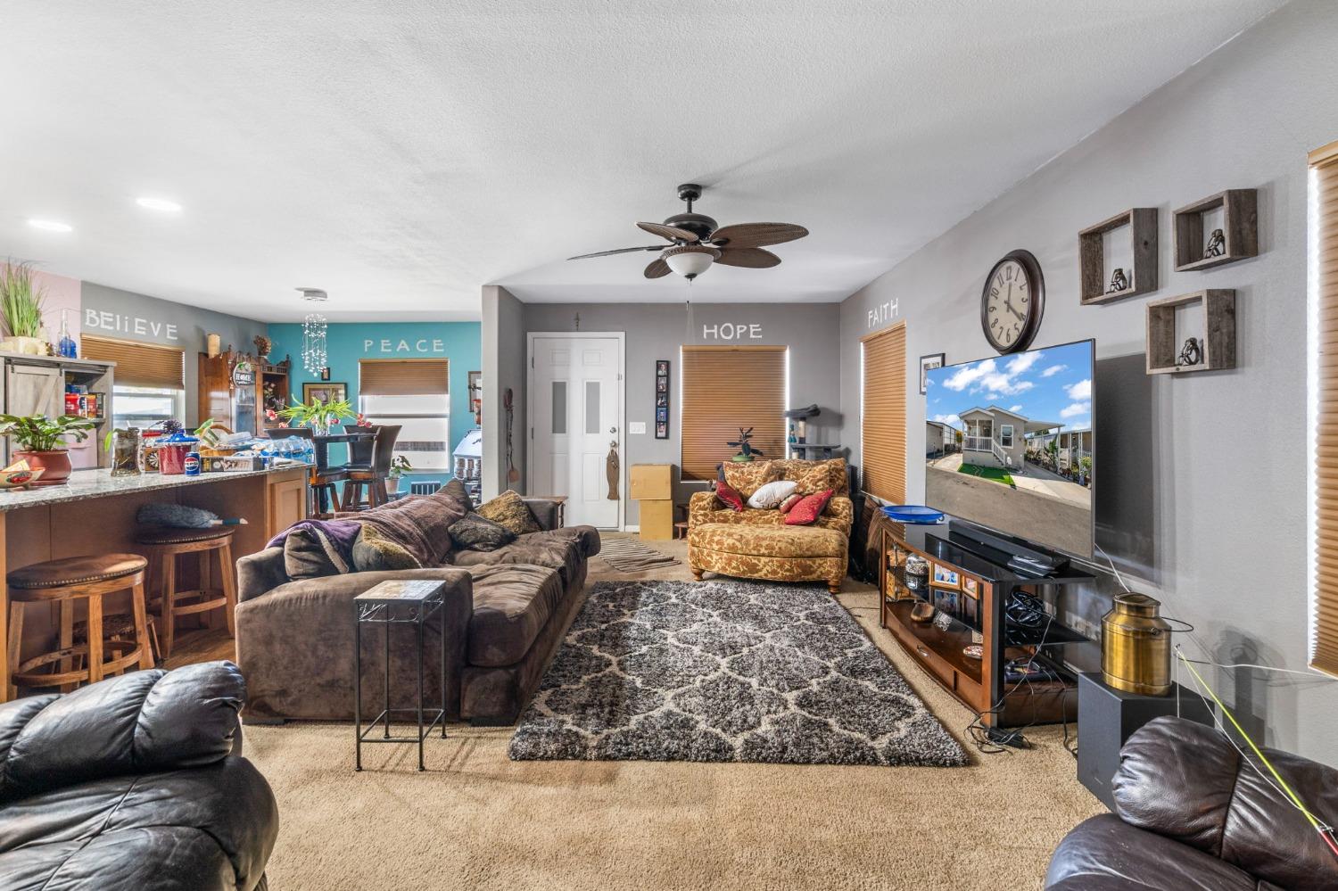 Detail Gallery Image 7 of 26 For 8600 West Lane 172, Stockton,  CA 95210 - 3 Beds | 2 Baths