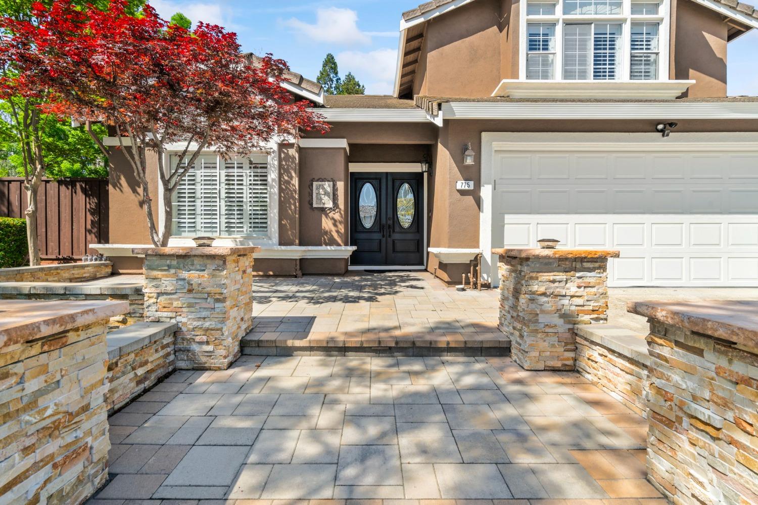 Detail Gallery Image 4 of 45 For 775 Vivian Dr, Livermore,  CA 94550 - 4 Beds | 3 Baths