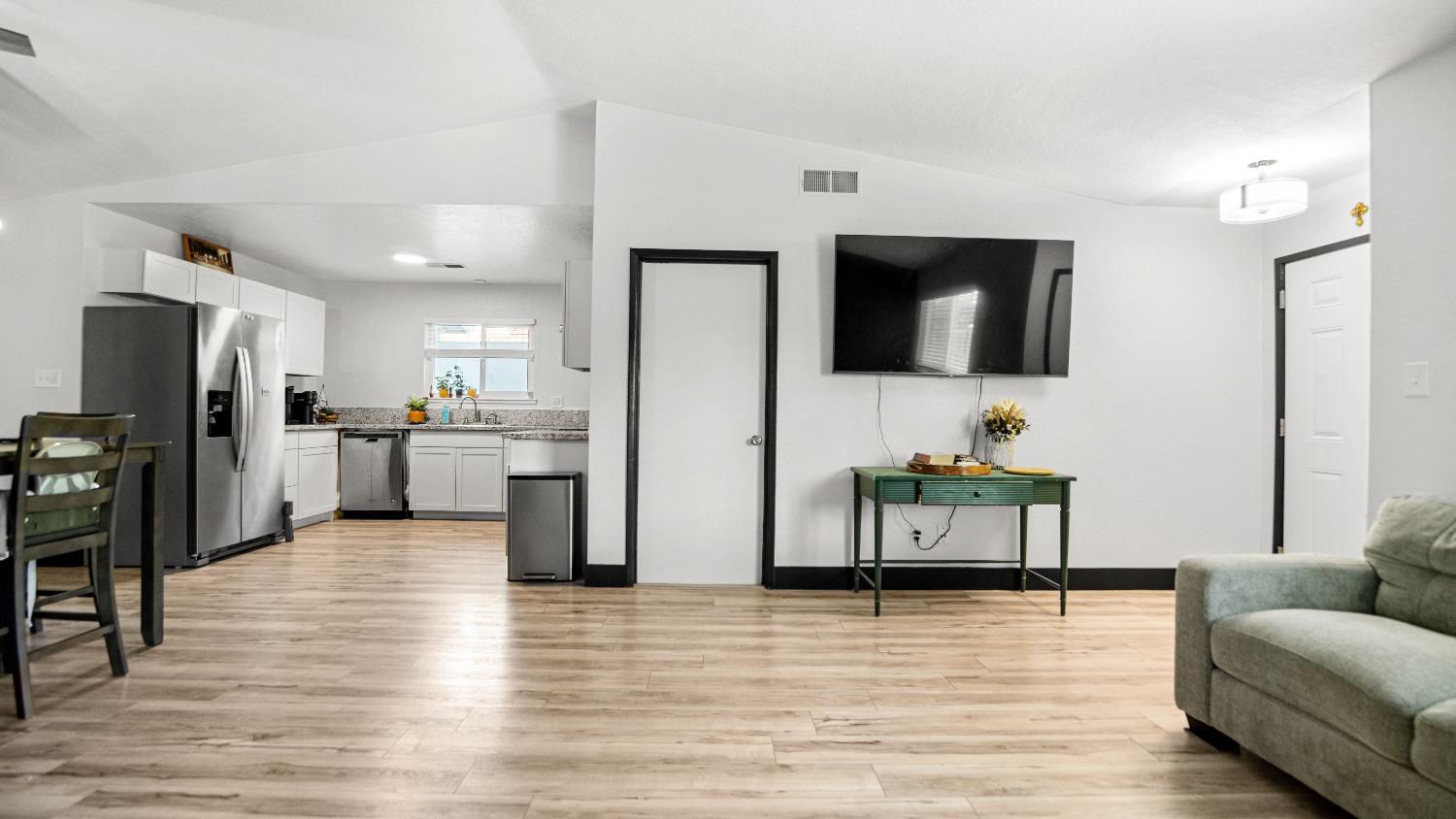 Detail Gallery Image 24 of 52 For 813 St Helena Pl, Modesto,  CA 95356 - 2 Beds | 2 Baths