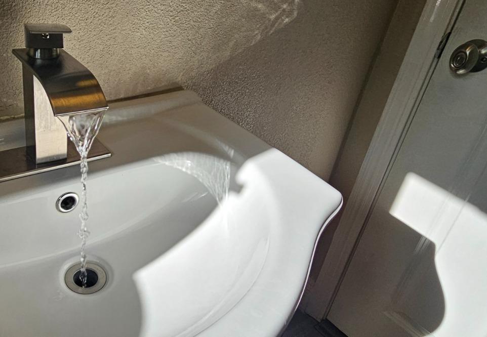 Detail Gallery Image 13 of 24 For 4725 Parker Ave, Sacramento,  CA 95820 - 2 Beds | 1 Baths