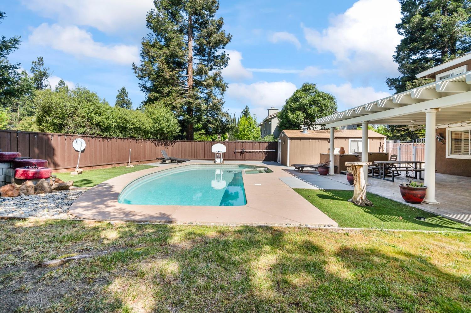 Detail Gallery Image 38 of 45 For 775 Vivian Dr, Livermore,  CA 94550 - 4 Beds | 3 Baths