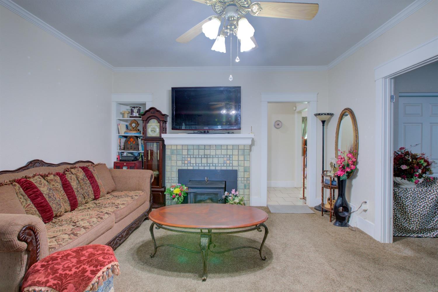 Detail Gallery Image 7 of 24 For 221 W 23rd St, Merced,  CA 95340 - 3 Beds | 1 Baths