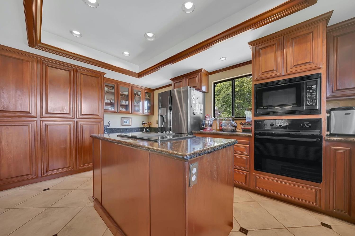 Lindero Ln, Rancho Murieta, California image 8