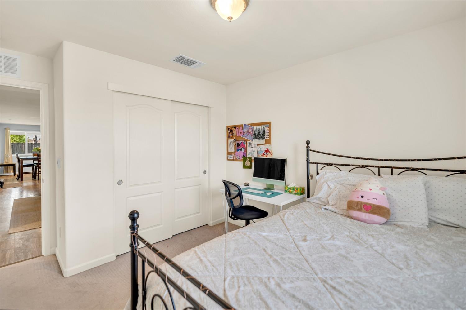 Detail Gallery Image 24 of 42 For 1096 Sierra Bluff St, Plumas Lake,  CA 95961 - 3 Beds | 2 Baths