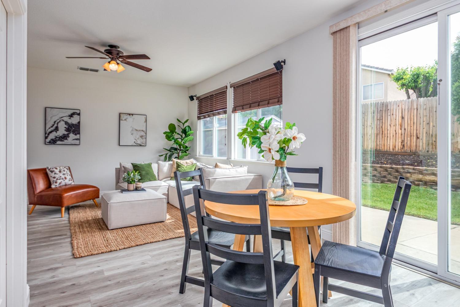 Detail Gallery Image 13 of 33 For 9090 Piazza Ct, Elk Grove,  CA 95624 - 4 Beds | 2/1 Baths