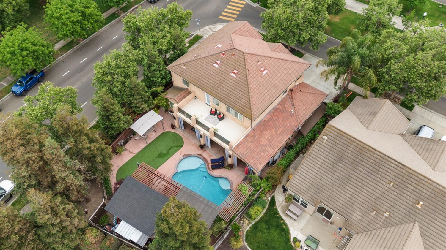 Detail Gallery Image 4 of 66 For 2881 Paseo Entrada Rd, Turlock,  CA 95382 - 4 Beds | 2/1 Baths