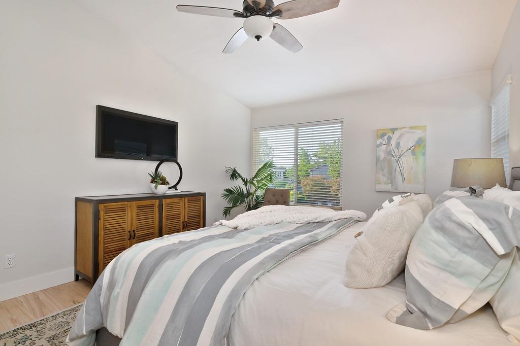 Detail Gallery Image 39 of 63 For 2725 Henri Ct, Davis,  CA 95618 - 5 Beds | 2/1 Baths