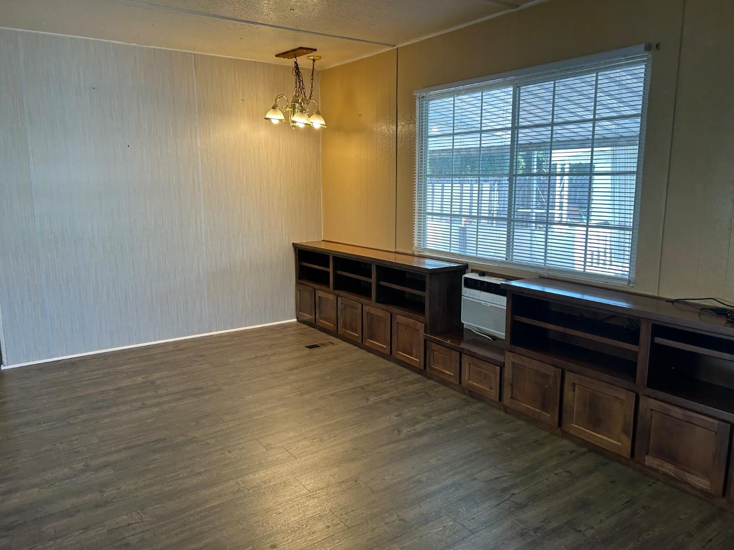 Detail Gallery Image 13 of 27 For 96 Wilderness Rd, Rancho Cordova,  CA 95670 - 2 Beds | 1 Baths