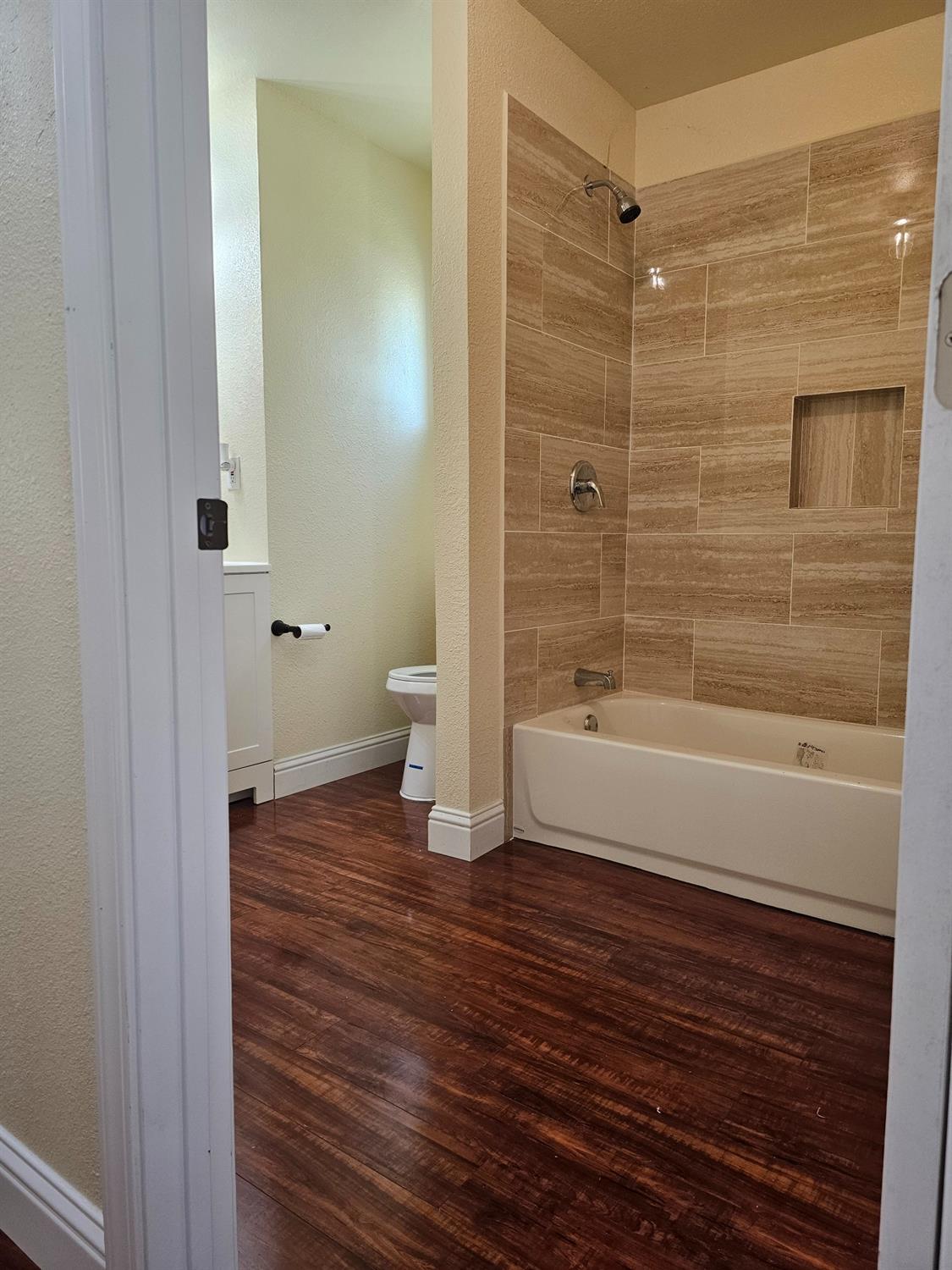 Detail Gallery Image 7 of 21 For 46 Arizona Way, Olivehurst,  CA 95961 - 3 Beds | 2 Baths