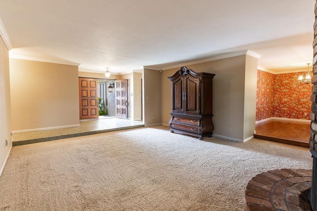 Tioga Drive, Lodi, California image 13