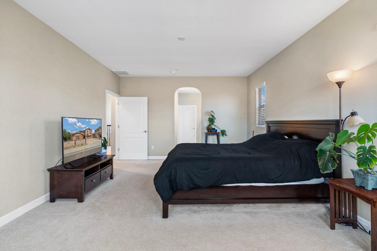 Rapallo Way, Manteca, California image 38