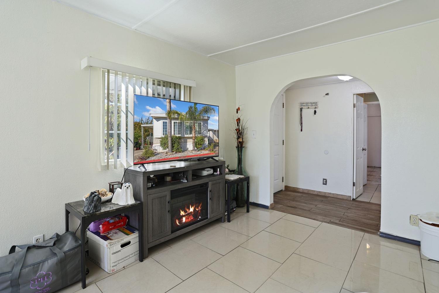 Detail Gallery Image 10 of 40 For 4900 Hwy 99 11, Stockton,  CA 95212 - 3 Beds | 2 Baths