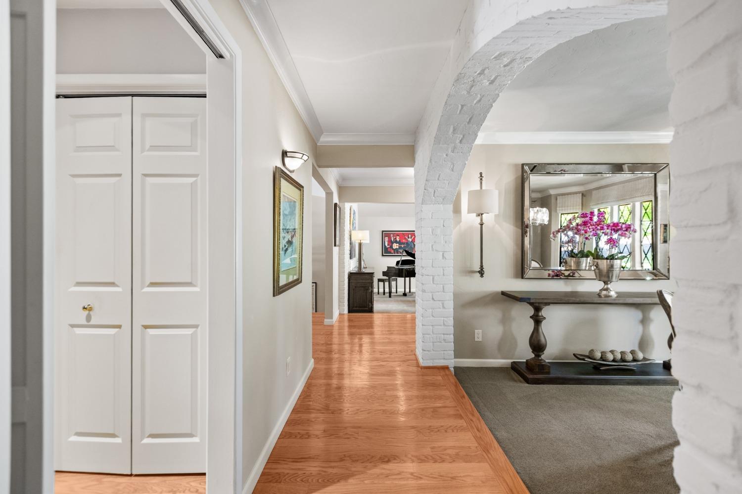 Detail Gallery Image 16 of 99 For 4010 Pretense Ct, Fair Oaks,  CA 95628 - 3 Beds | 3/1 Baths