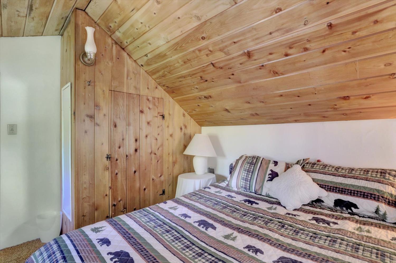 Detail Gallery Image 25 of 59 For 2051 Warren Hill Rd, Strawberry Valley,  CA 95981 - 1 Beds | 1 Baths