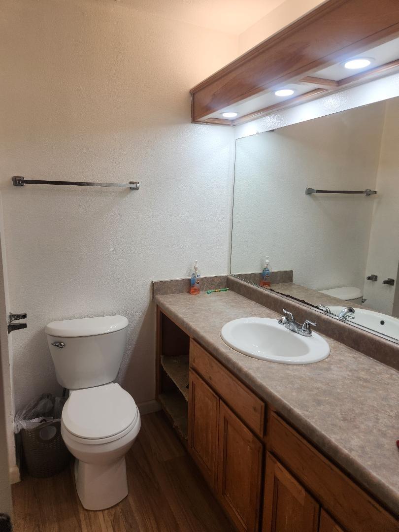 Detail Gallery Image 21 of 27 For 755 Windsor Ct, Los Banos,  CA 93635 - 5 Beds | 3 Baths