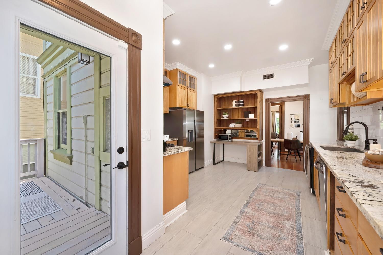 Detail Gallery Image 16 of 40 For 1111 U St, Sacramento,  CA 95818 - 4 Beds | 3/1 Baths