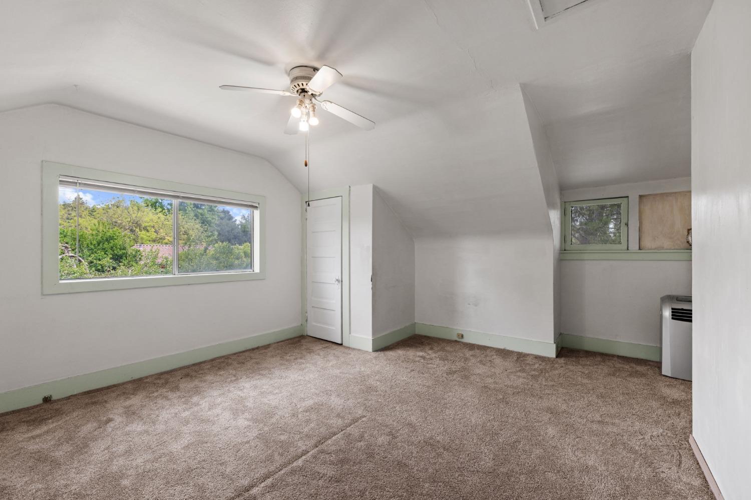 Detail Gallery Image 12 of 31 For 4615 Illinois Ave, Fair Oaks,  CA 95628 - 4 Beds | 1/2 Baths
