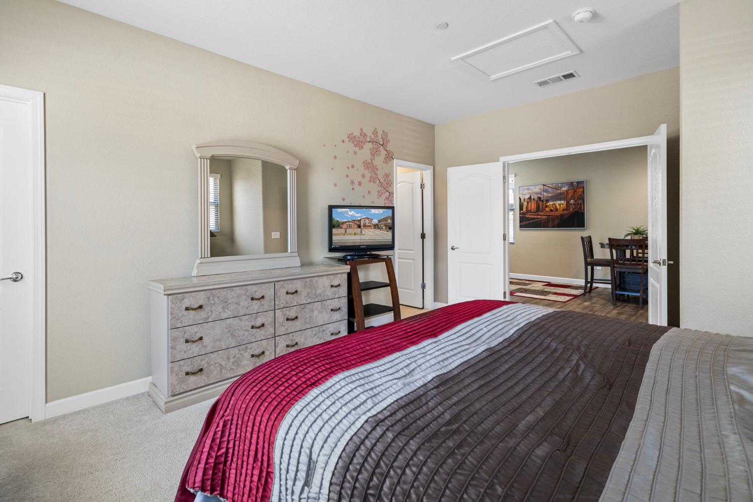 Rapallo Way, Manteca, California image 9