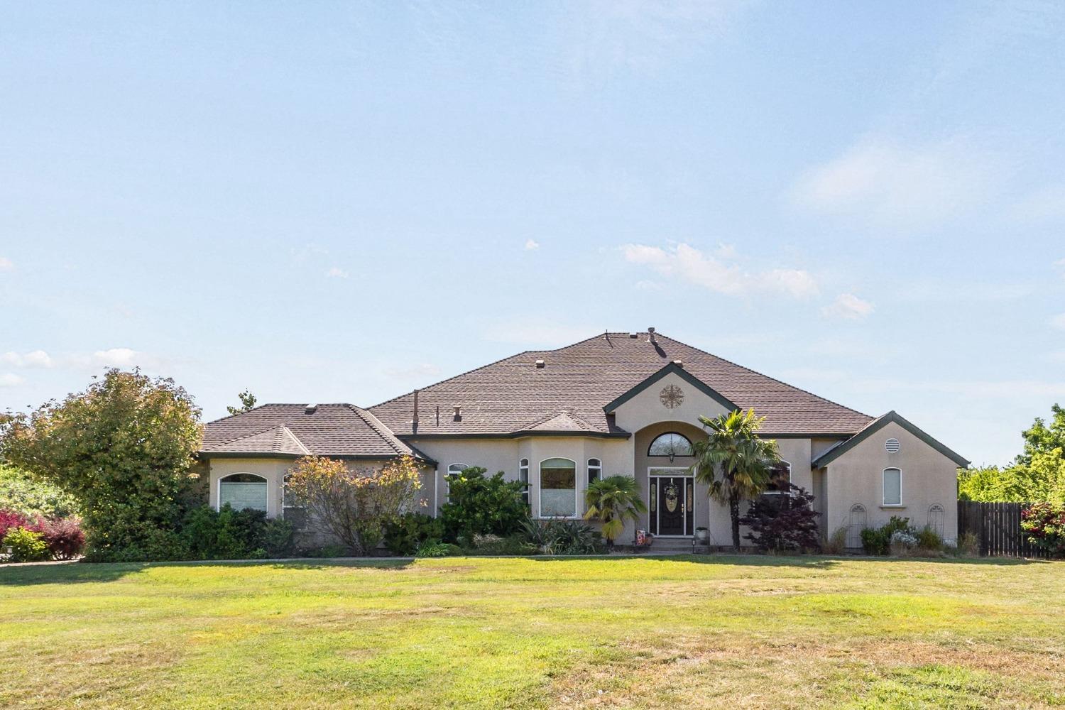 Detail Gallery Image 2 of 93 For 2888 County Road 89, Dunnigan,  CA 95937 - 3 Beds | 3 Baths