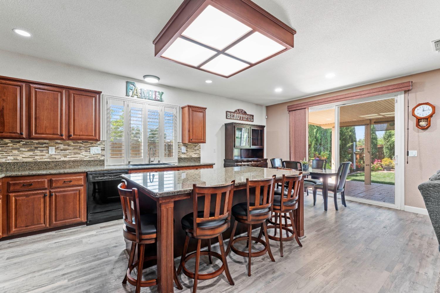 Turnberry Dr, Linda, California image 10