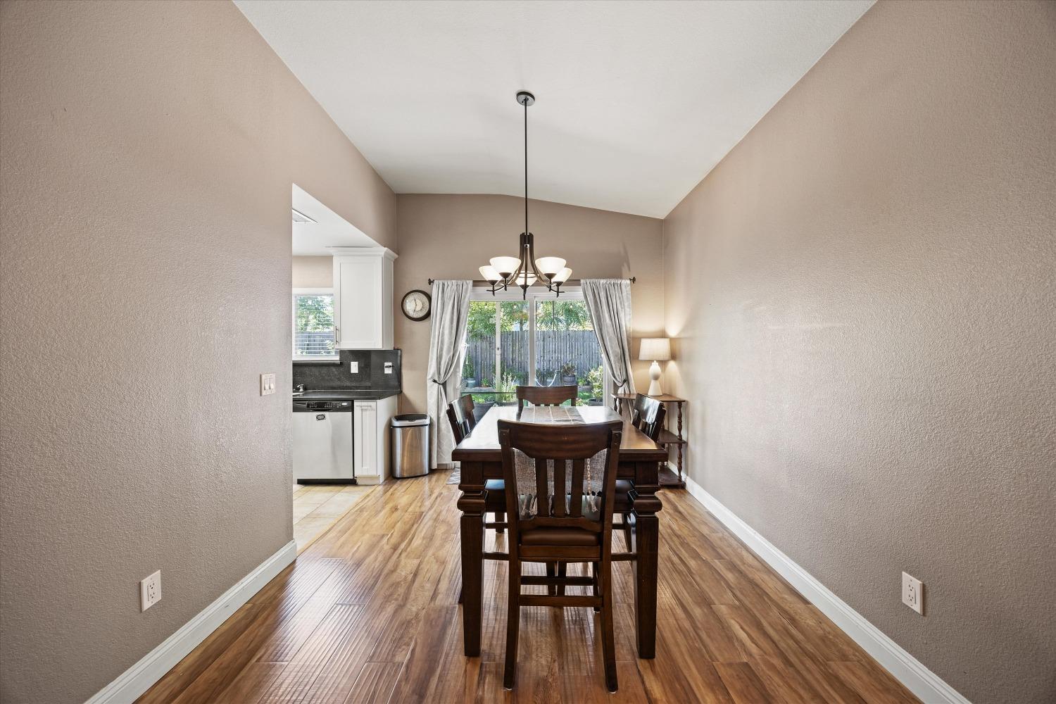 Loch Haven Way, Sacramento, California image 8