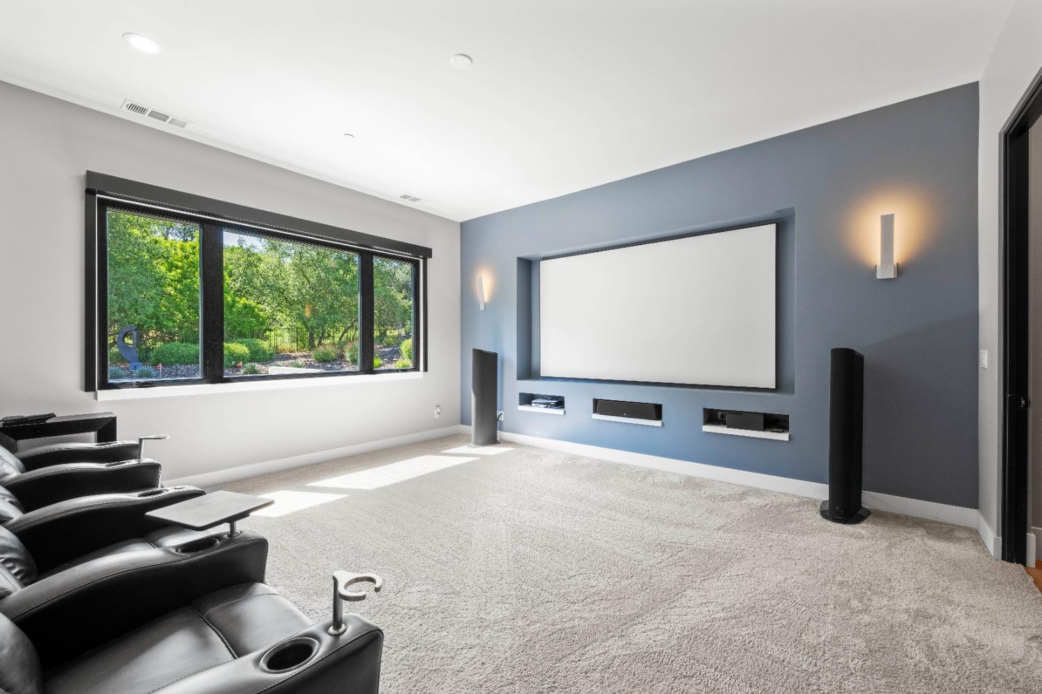 Detail Gallery Image 38 of 73 For 8452 Jomar Ln, Fair Oaks,  CA 95628 - 4 Beds | 4/1 Baths