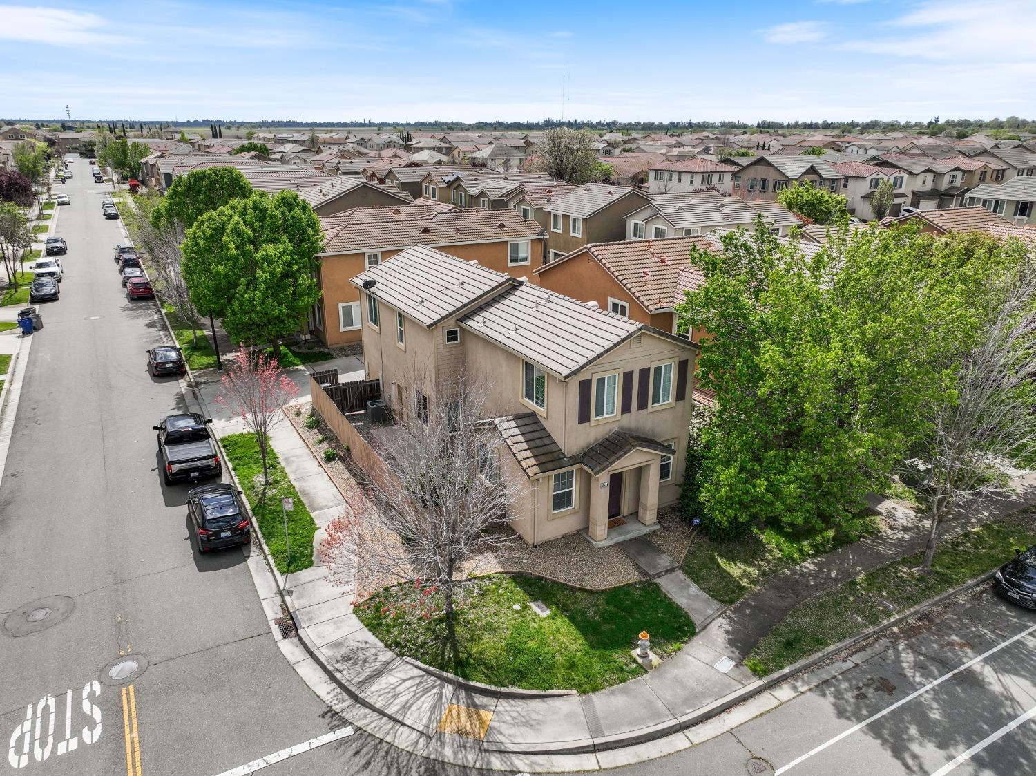Detail Gallery Image 26 of 29 For 3660 N Manera Rica Dr, Sacramento,  CA 95834 - 4 Beds | 3 Baths