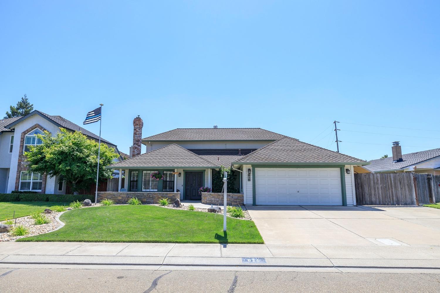 Detail Gallery Image 1 of 44 For 816 Jordanolo Dr, Ripon,  CA 95366 - 3 Beds | 2 Baths