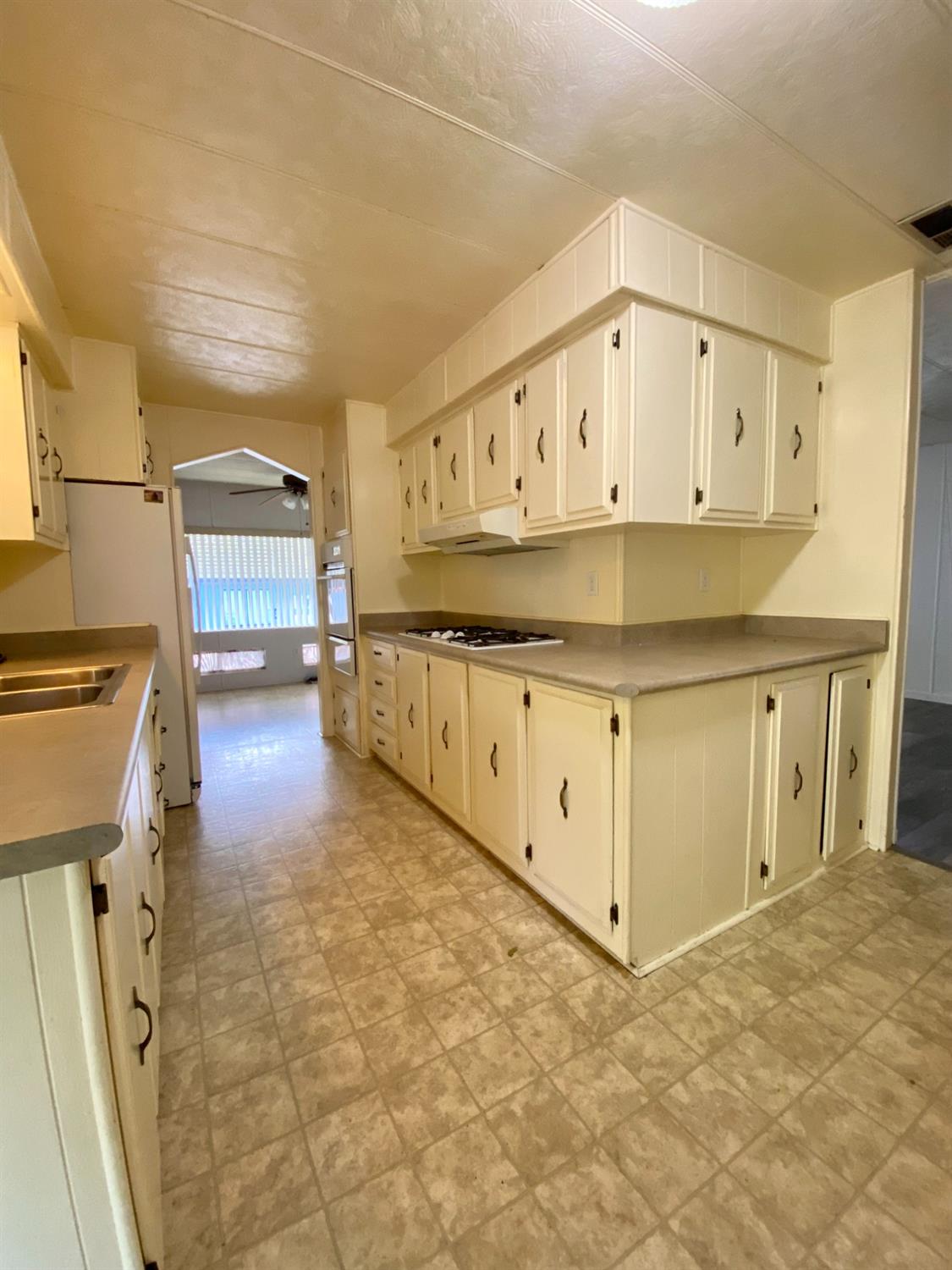 Detail Gallery Image 7 of 20 For 6368 Lincoln Blvd 2, Oroville,  CA 95966 - 2 Beds | 2 Baths