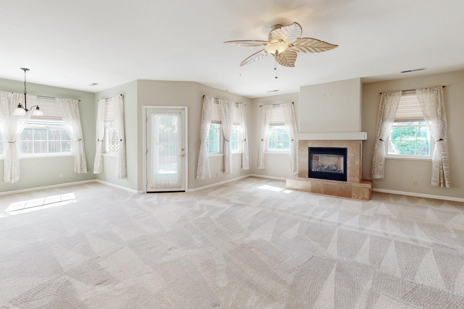 Detail Gallery Image 3 of 81 For 1612 Portofino Dr, Yuba City,  CA 95993 - 3 Beds | 2 Baths