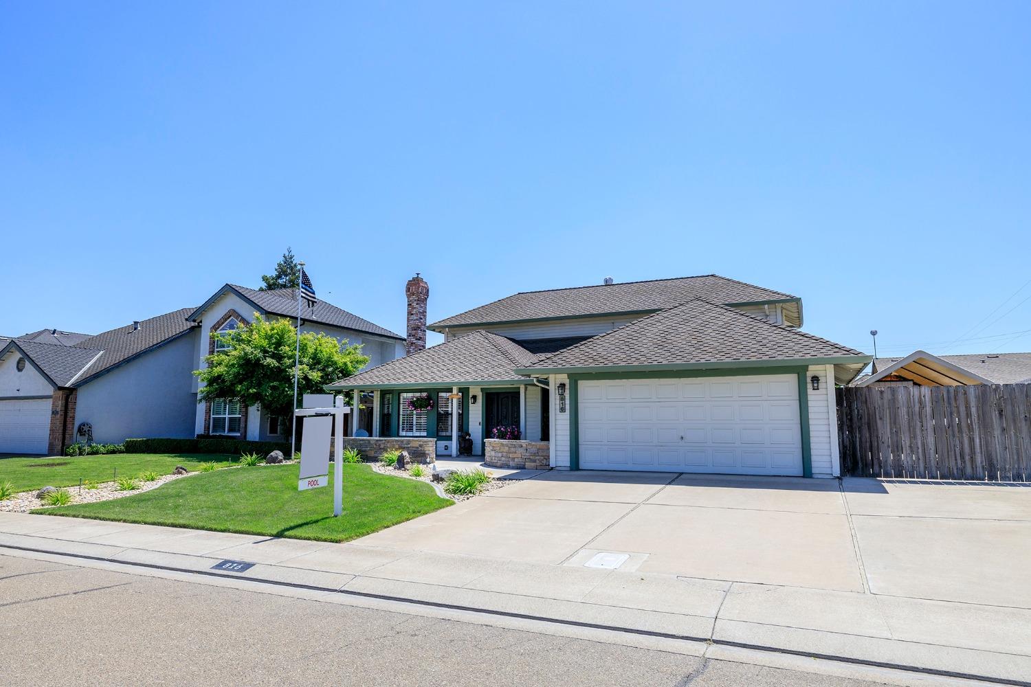 Detail Gallery Image 2 of 44 For 816 Jordanolo Dr, Ripon,  CA 95366 - 3 Beds | 2 Baths