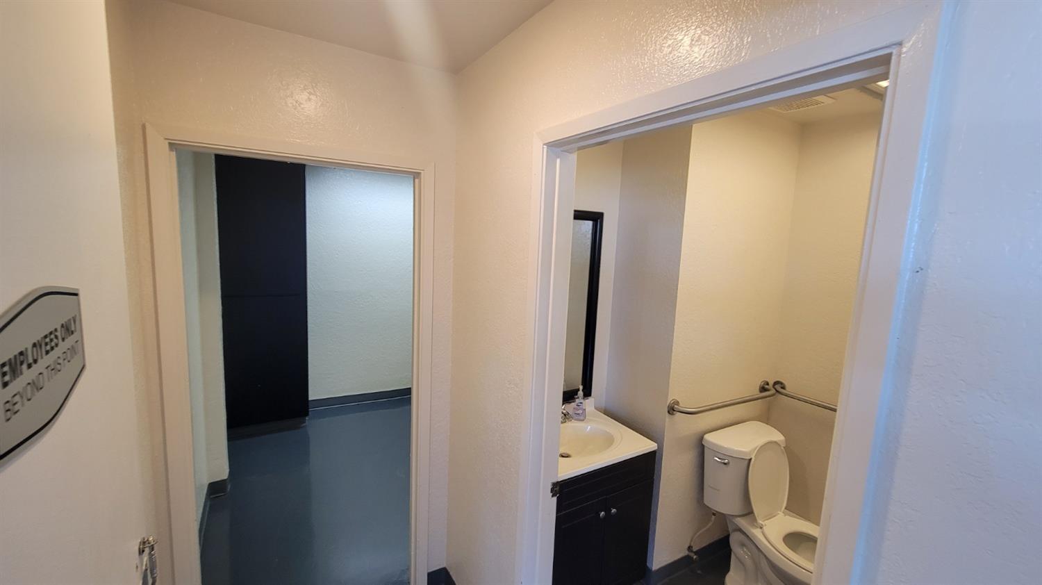 Detail Gallery Image 11 of 17 For 3106 Atchison St, Riverbank,  CA 95367 - – Beds | – Baths