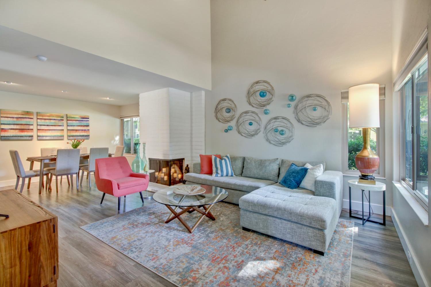 Detail Gallery Image 4 of 45 For 244 Hartnell Pl, Sacramento,  CA 95825 - 2 Beds | 2/1 Baths