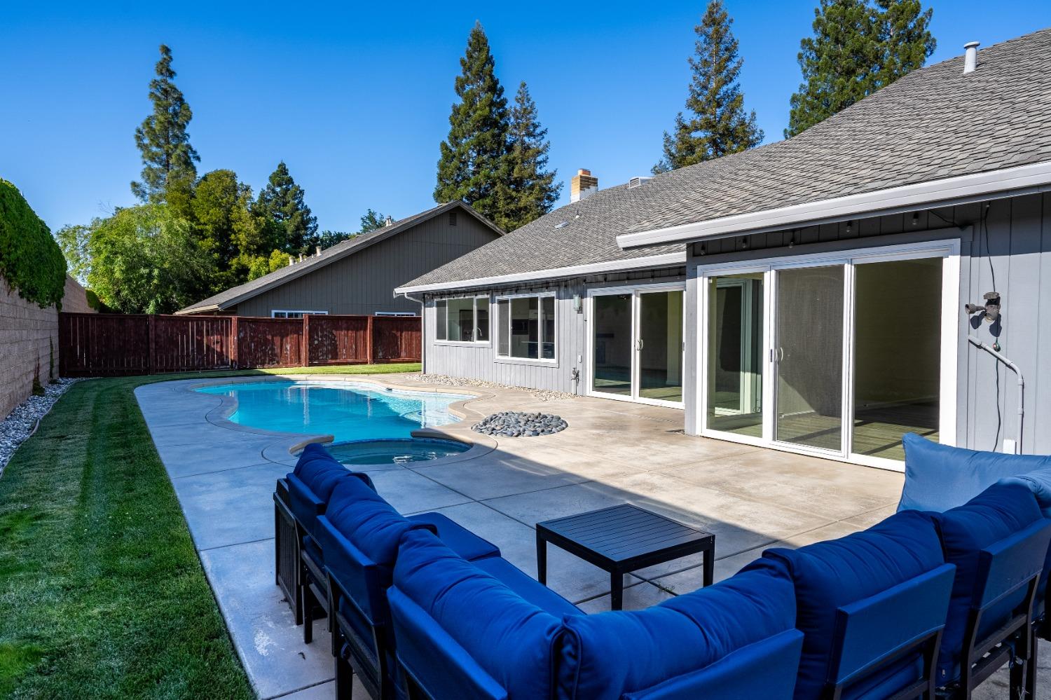 Detail Gallery Image 45 of 50 For 8907 Quail Hill Way, Fair Oaks,  CA 95628 - 3 Beds | 2 Baths