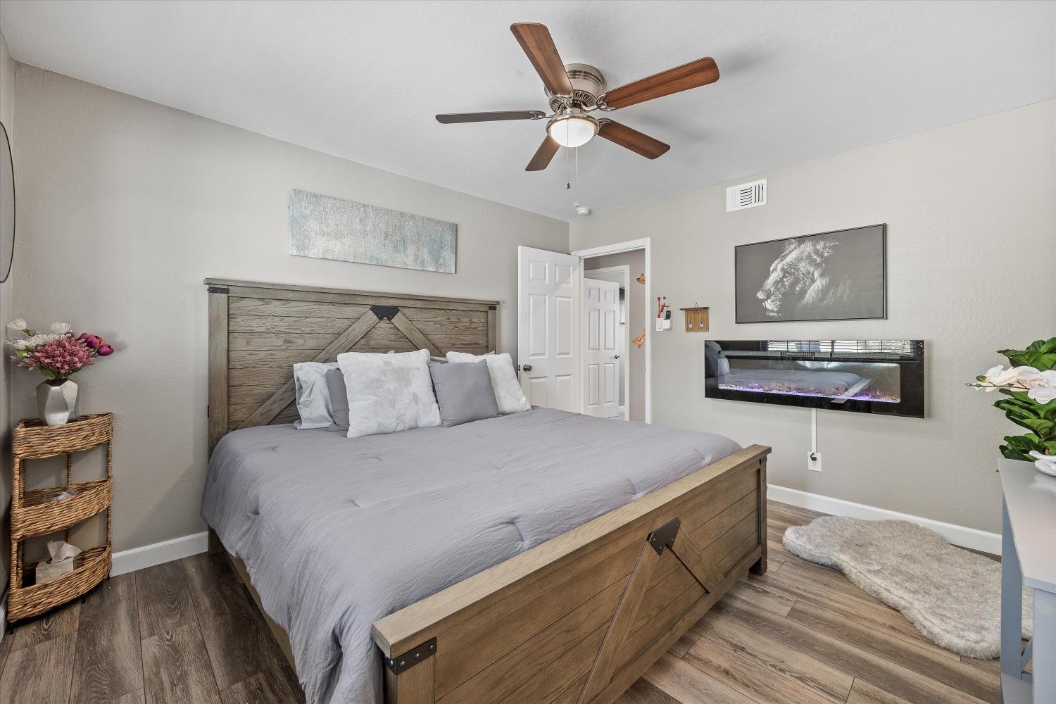 Detail Gallery Image 20 of 44 For 8175 Waikiki Dr, Fair Oaks,  CA 95628 - 4 Beds | 2 Baths