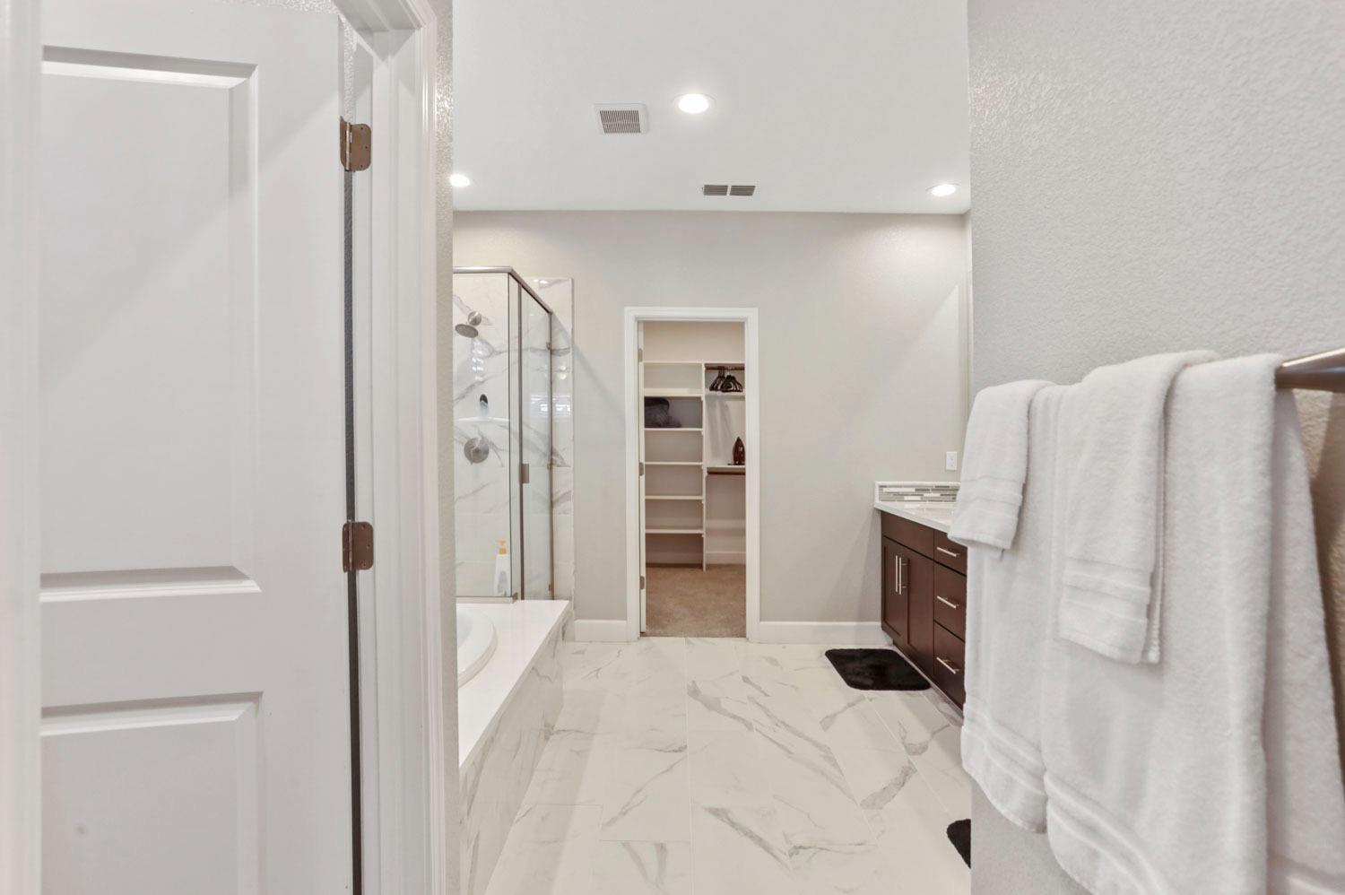 Detail Gallery Image 25 of 39 For 3109 Olympic Ave, Lodi,  CA 95240 - 3 Beds | 2 Baths