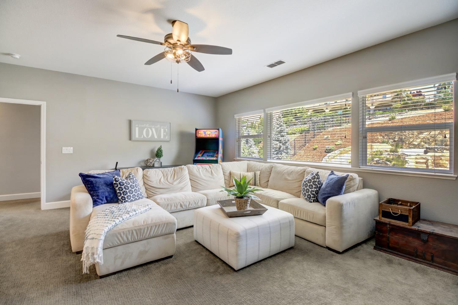 Detail Gallery Image 48 of 86 For 4133 Morningview Way, El Dorado Hills,  CA 95762 - 5 Beds | 3 Baths