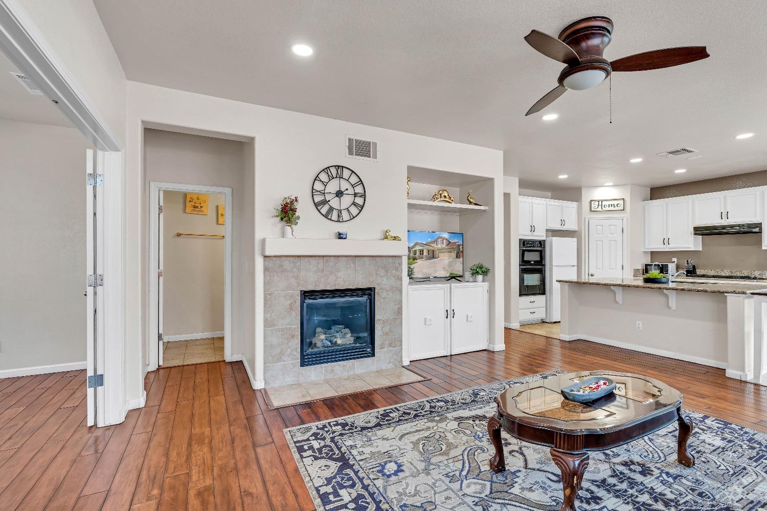 Detail Gallery Image 17 of 36 For 3819 Escena Ct, Turlock,  CA 95382 - 5 Beds | 3 Baths