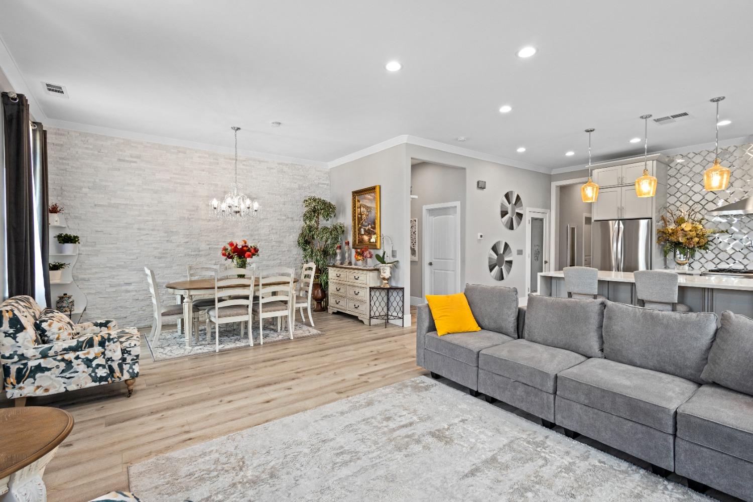 Detail Gallery Image 50 of 84 For 7964 Twin Oaks Ave, Citrus Heights,  CA 95610 - 3 Beds | 2/1 Baths