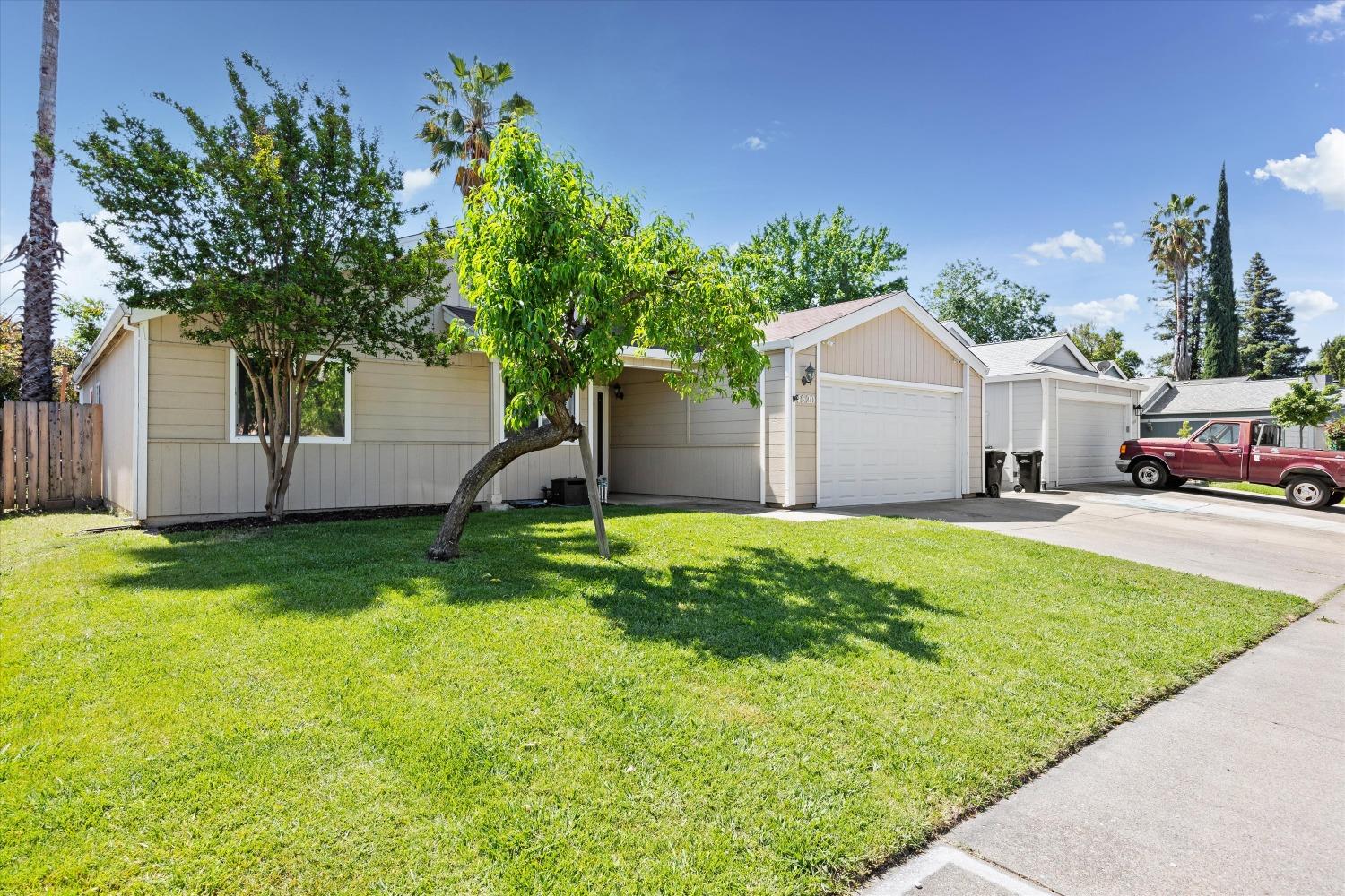 Loch Haven Way, Sacramento, California image 2