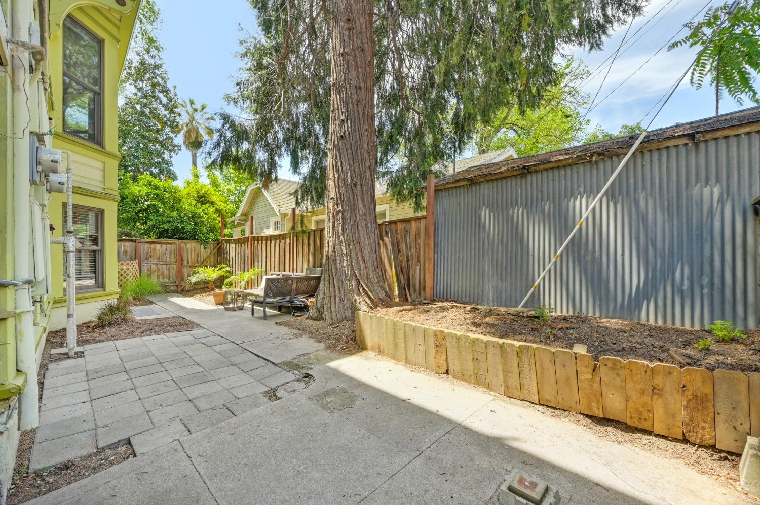 Detail Gallery Image 37 of 40 For 1111 U St, Sacramento,  CA 95818 - 4 Beds | 3/1 Baths
