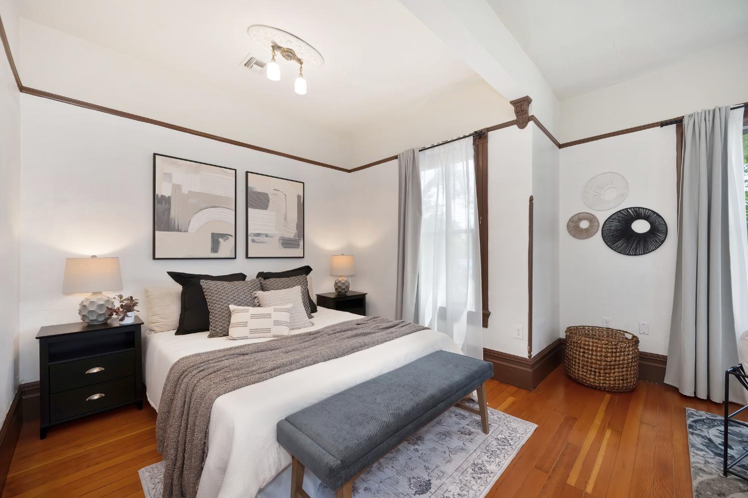 Detail Gallery Image 22 of 40 For 1111 U St, Sacramento,  CA 95818 - 4 Beds | 3/1 Baths
