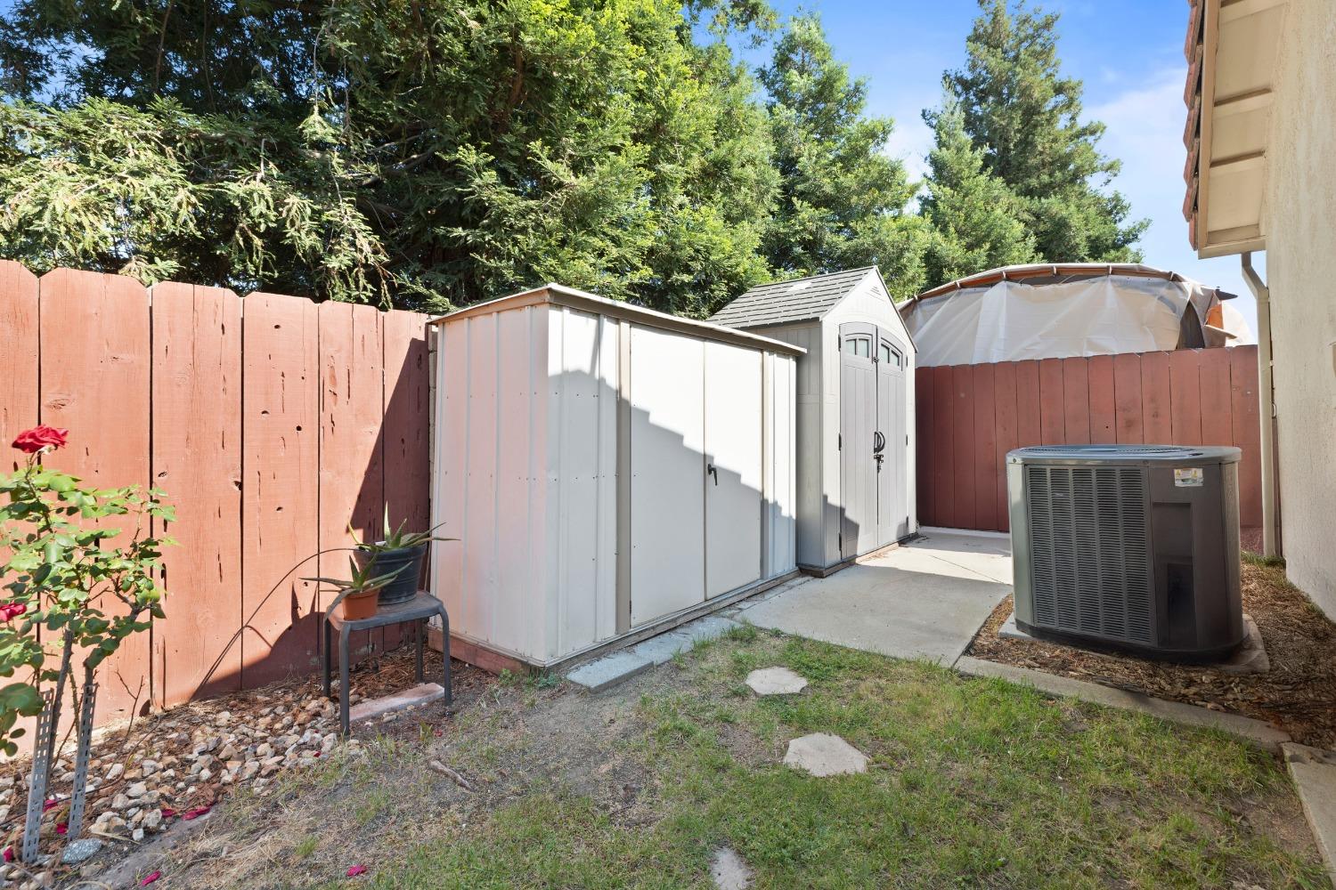 Detail Gallery Image 26 of 34 For 1616 Bergen Dr, Modesto,  CA 95350 - 3 Beds | 2 Baths