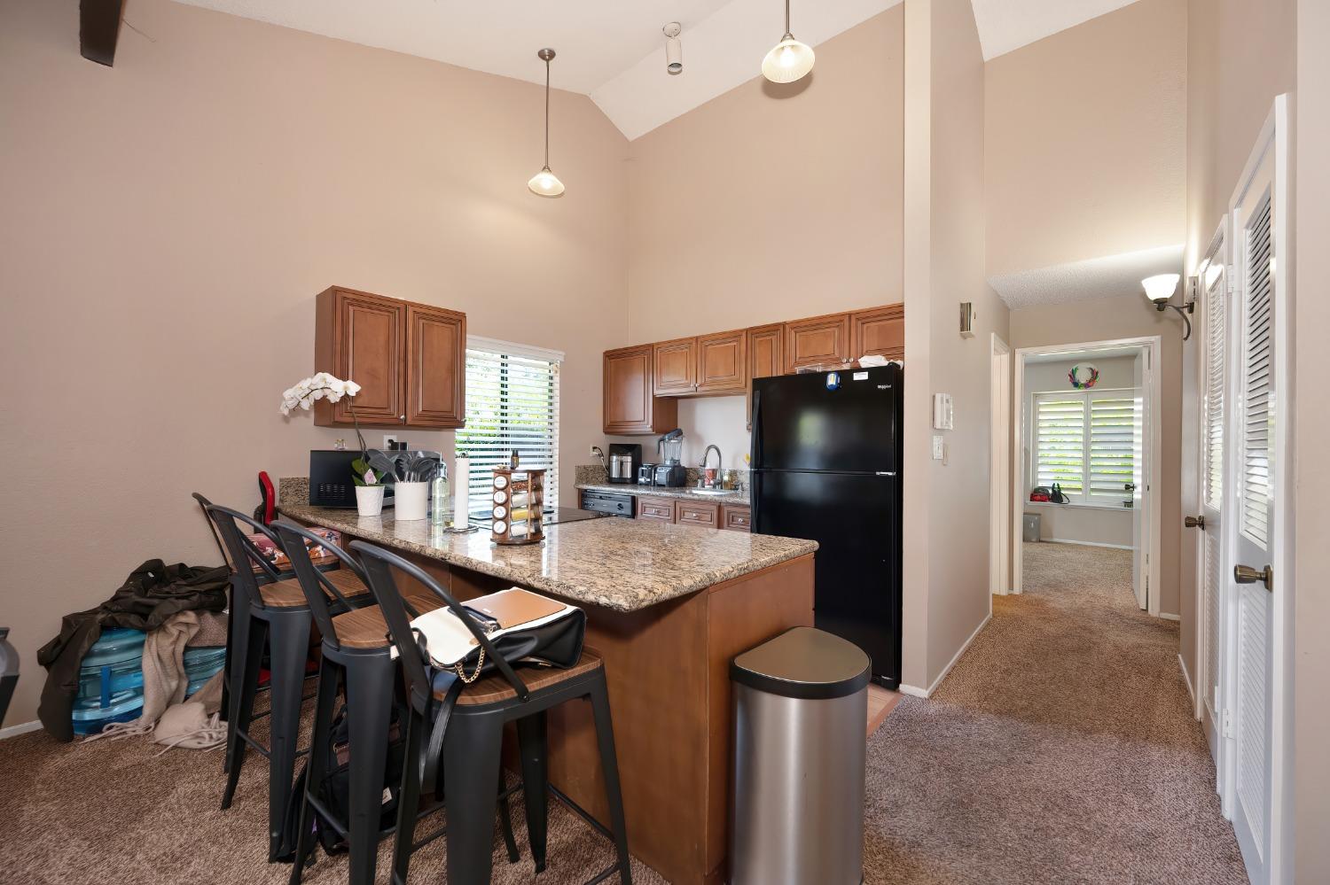 Detail Gallery Image 25 of 61 For 2473 American River Dr, Sacramento,  CA 95825 - – Beds | – Baths