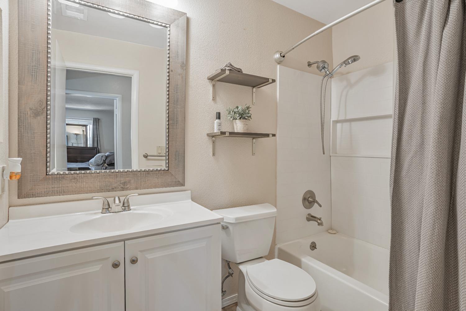 10982 Hirschfeld Way, Rancho Cordova, California image 21